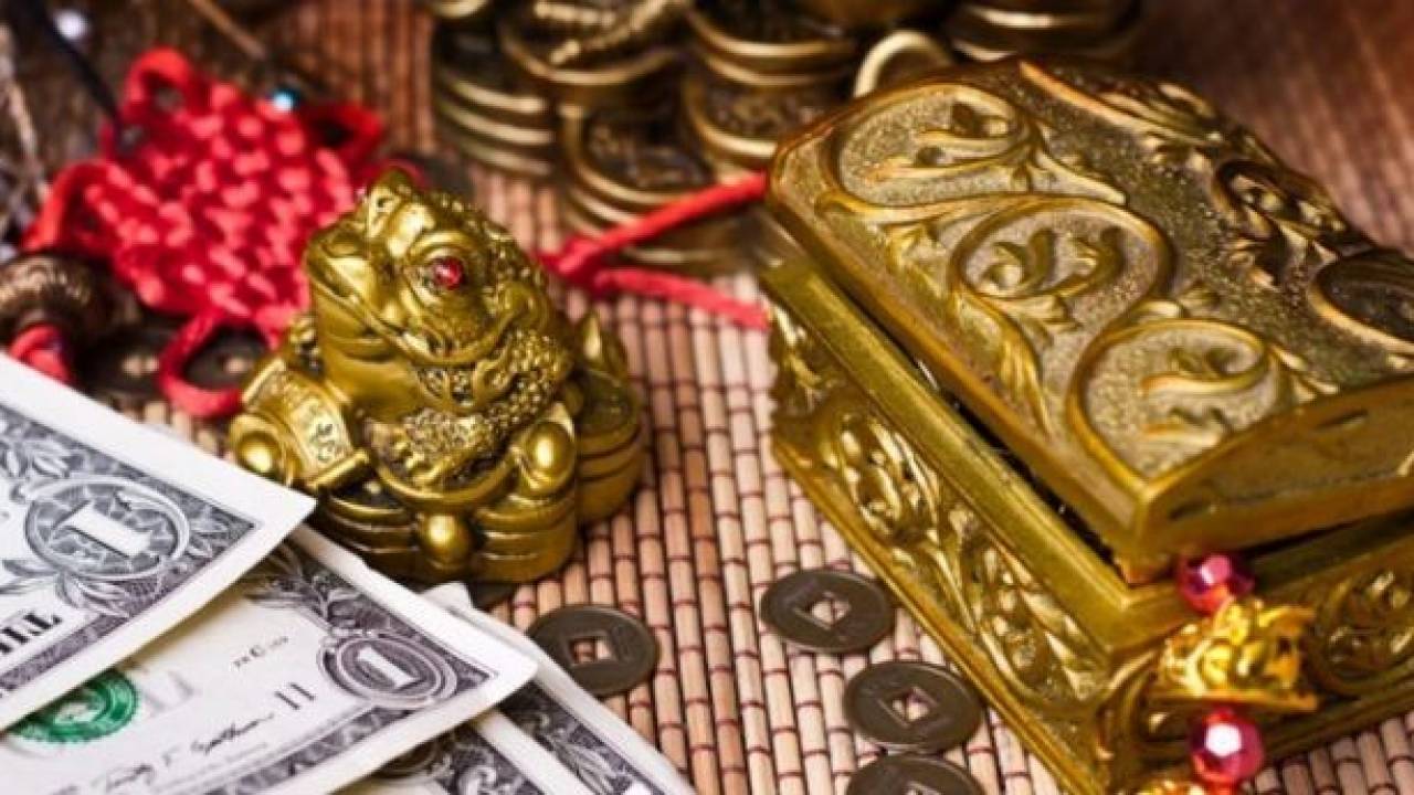 Традиционный китайский денежный амулет